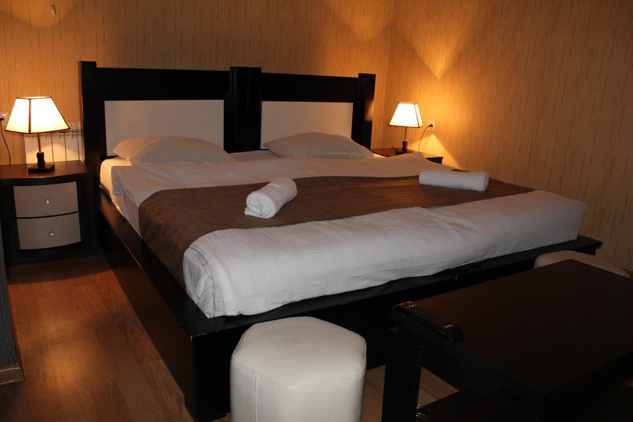 Hotel Elegant Tbilissi Extérieur photo