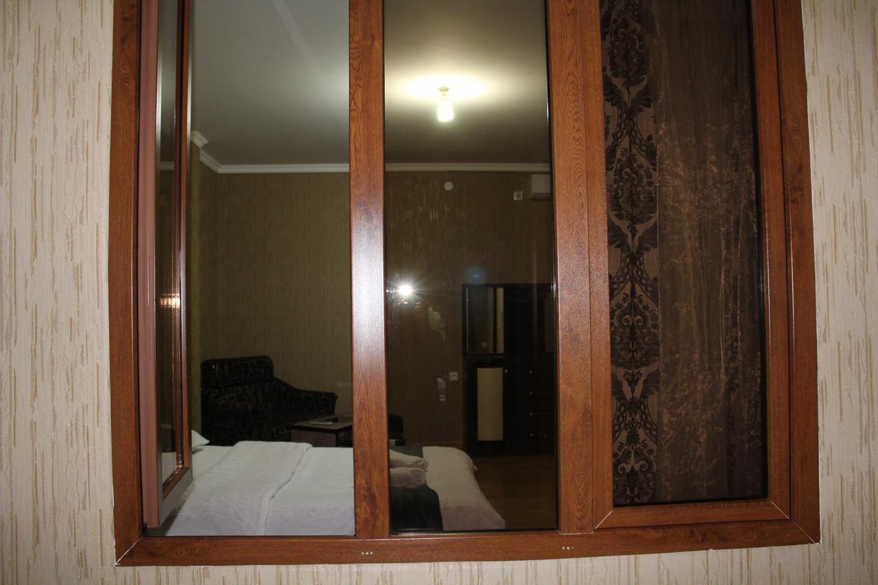 Hotel Elegant Tbilissi Extérieur photo